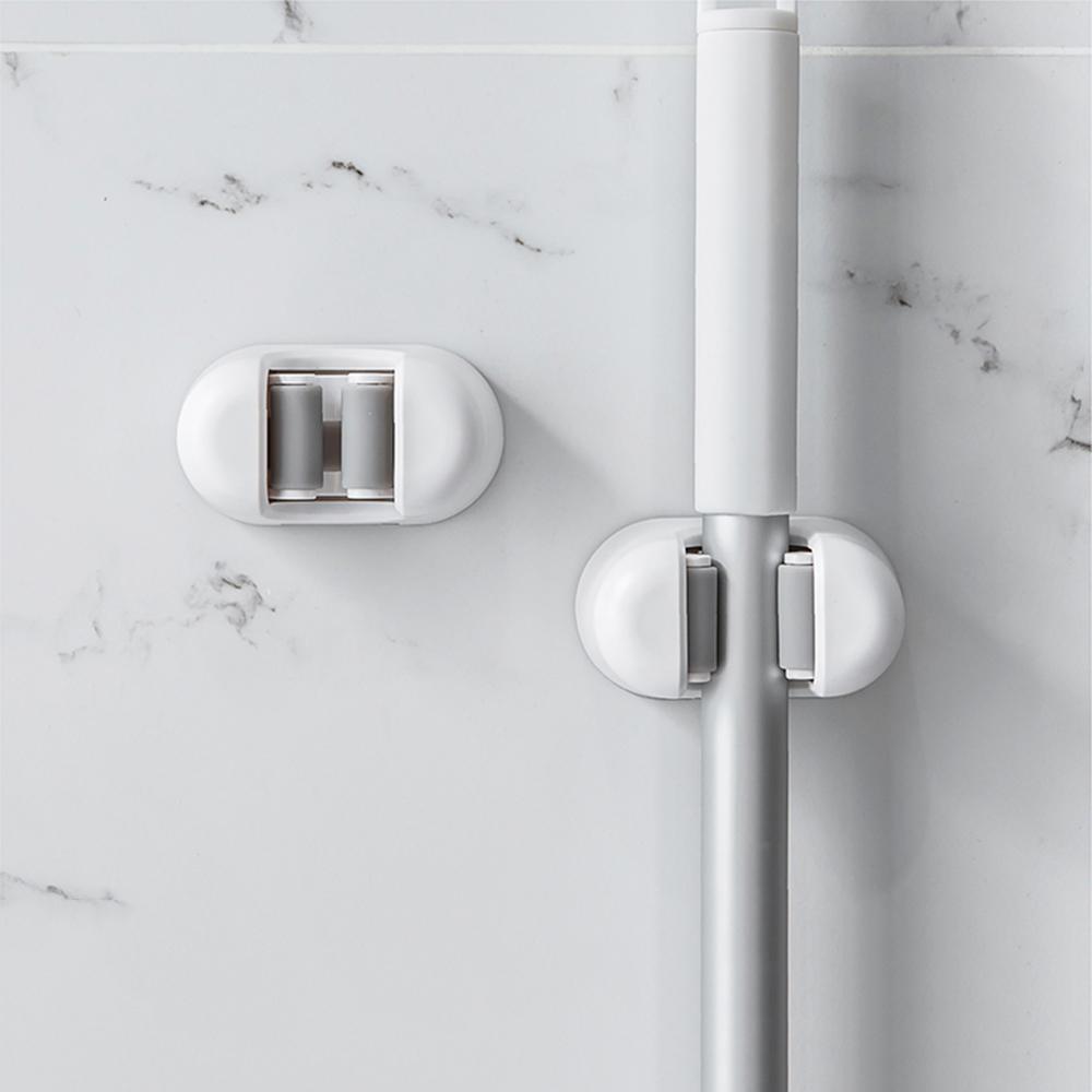 Giá đỡ cây lau nhà với tấm dán phía sau không cần khoan tường