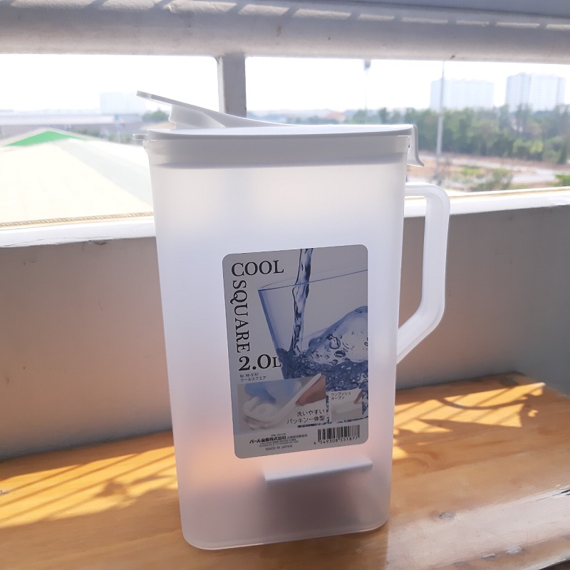 Bình nước Pearl Life Cool Square 2L, làm từ nhựa PP cao cấp vô cùng tiện lợi & hữu ích - nội địa Nhật Bản