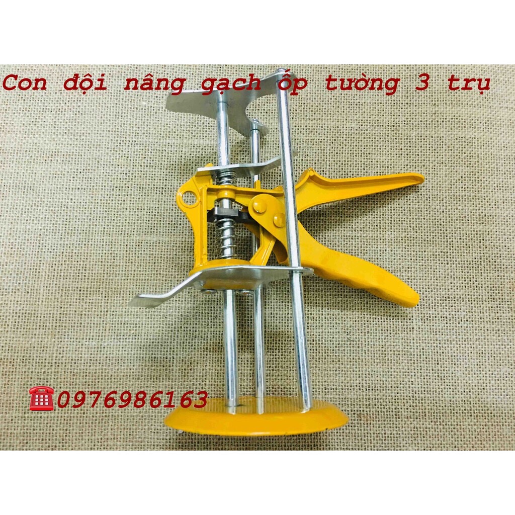 Con đội gạch, kích nâng gạch lấy cốt gạch 3 trụ loại 1 nặng gần 600g