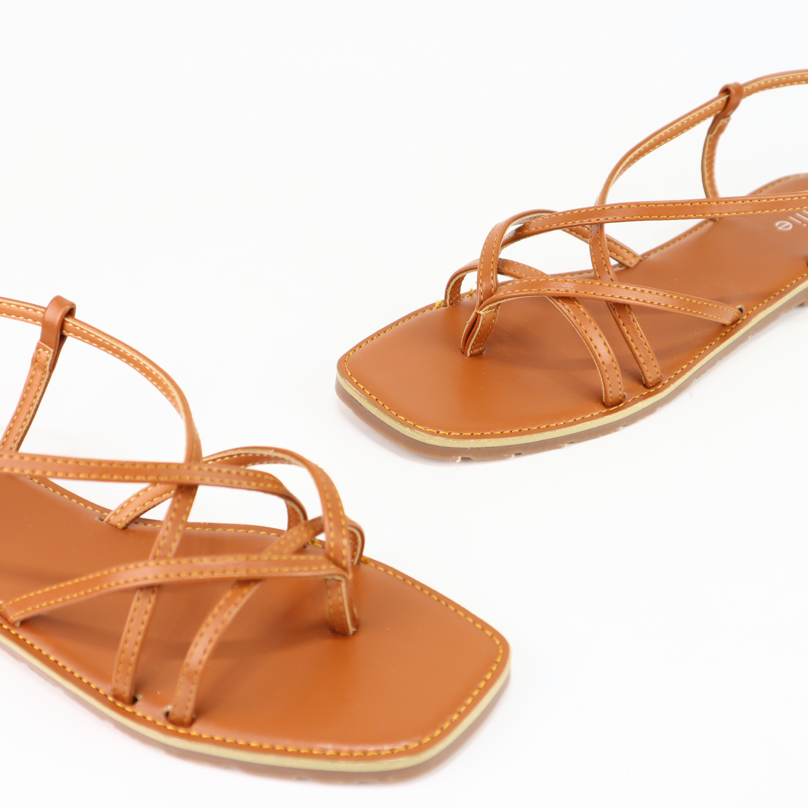 Giày sandal xỏ ngón đế bệt Cillie 1061