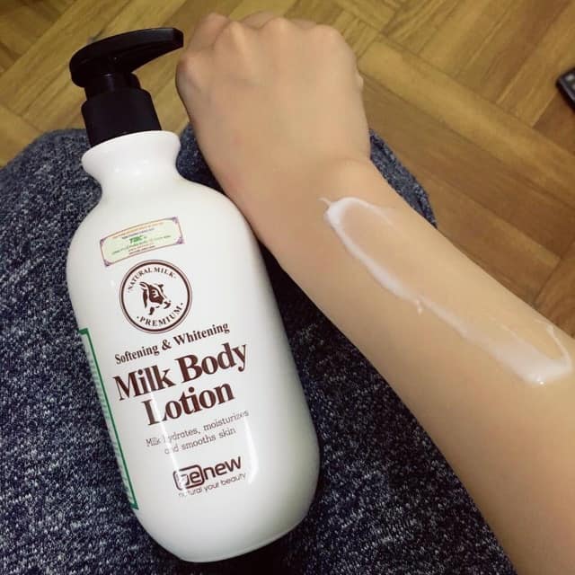 Sữa dưỡng thể trắng da, cấp ẩm Benew Whitening Body Lotion Hàn Quốc 450ml + Móc khoá