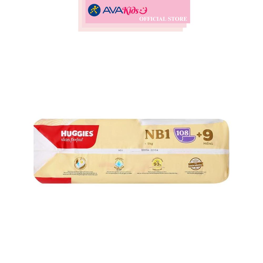 Miếng lót Huggies Skin Perfect size NB1 108 + 9 miếng (Dưới 5 kg) - Giao bao bì ngẫu nhiên
