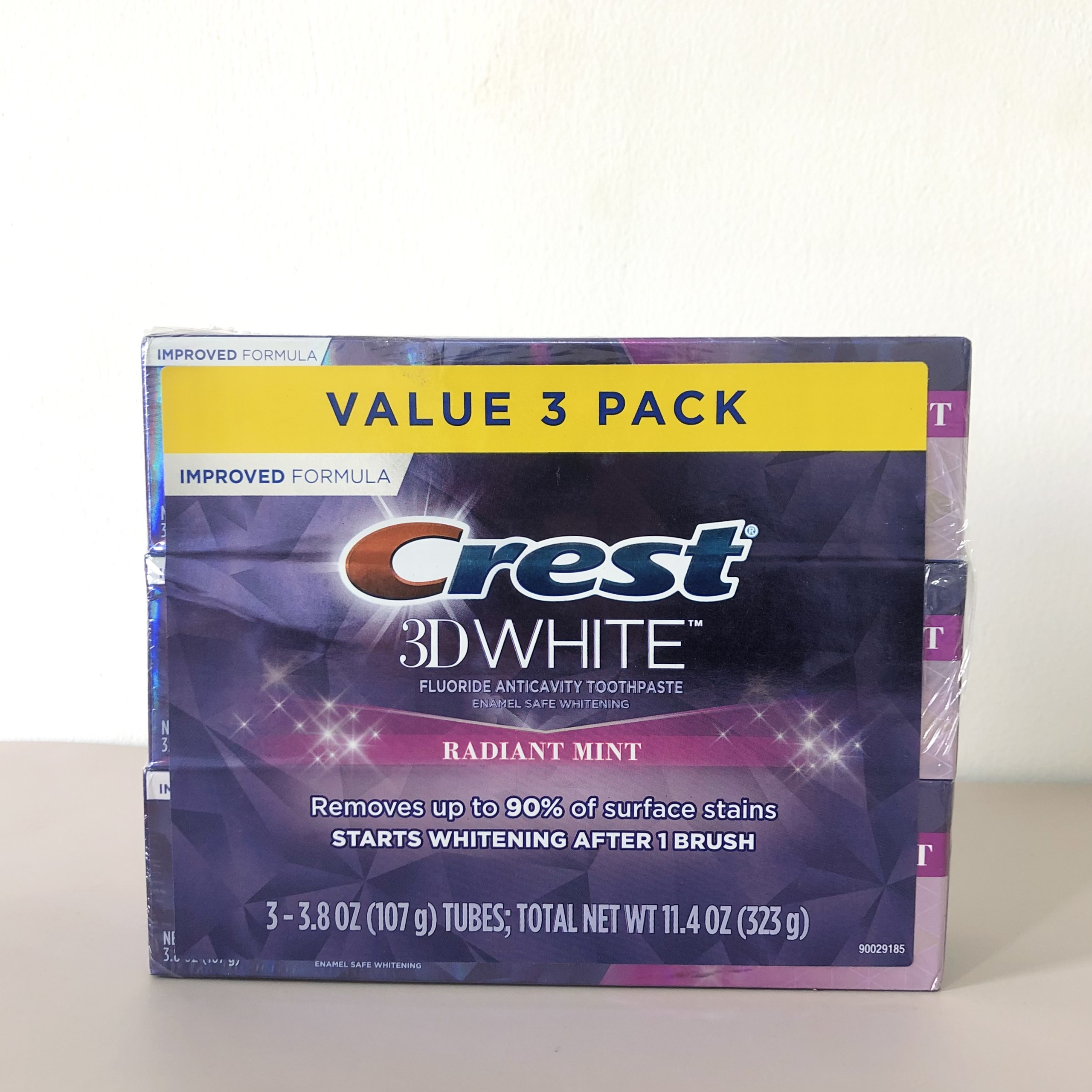 Set 3 Tuýp Kem đánh răng Crest 3D White Radiant Mint 323g Nhập Mỹ