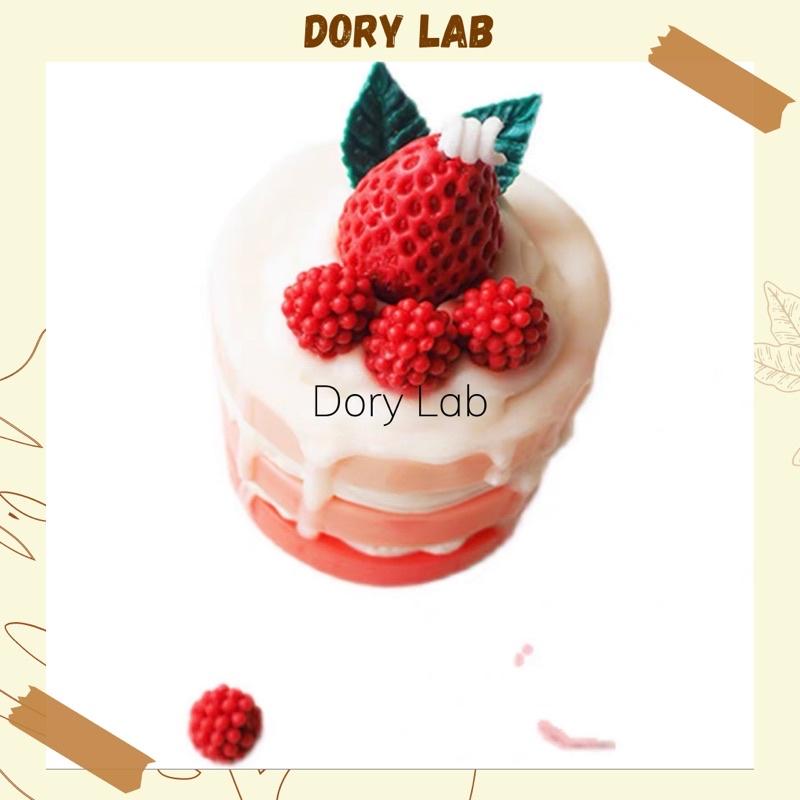 Nến Thơm Bánh Sinh Nhật Dâu Tây 3 Tầng Không Khói - Dory Lab