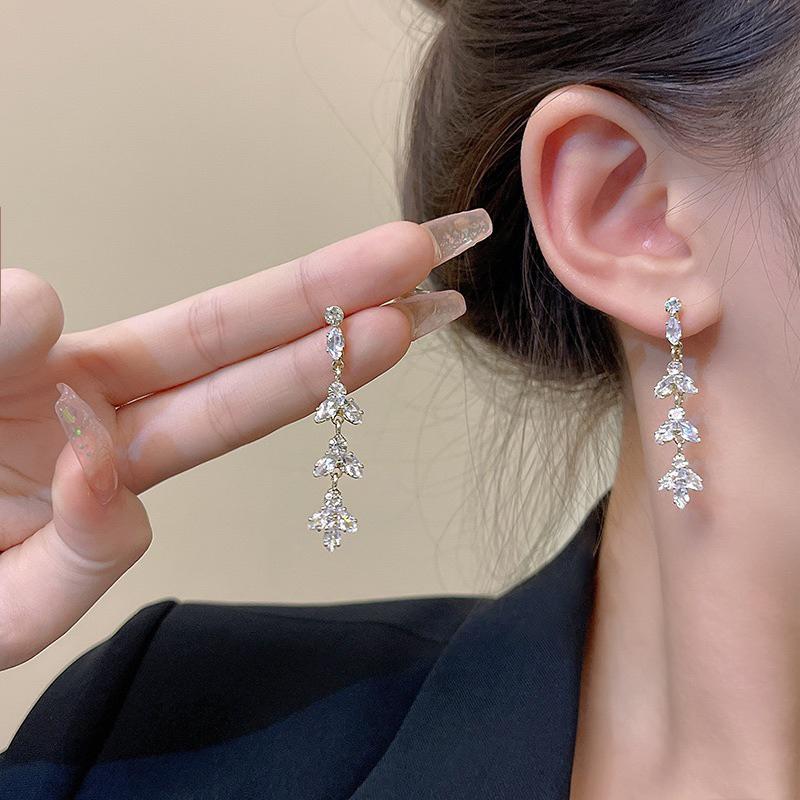 Khuyên tai bông tai nữ đính đá dự tiệc thả dài sáng đẹp cô dâu Ring House