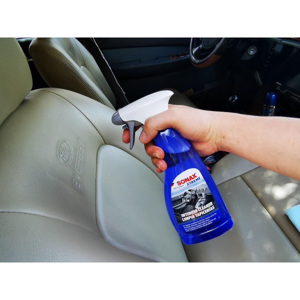 Chai Xịt Làm Sạch Khử Mùi Nội Thất Xe SONAX Xtreme Interior Cleaner 221241 Tặng Khăn