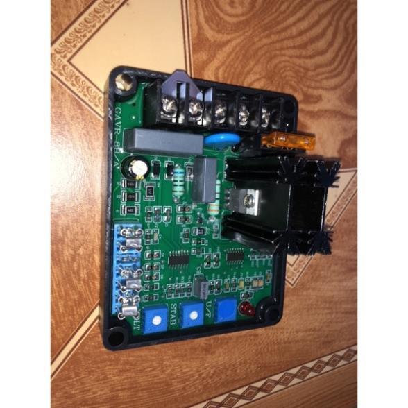AVR TRỰC TIẾP máy phát điện/bộ điều chỉnh áp tự động 8-12-15AH .