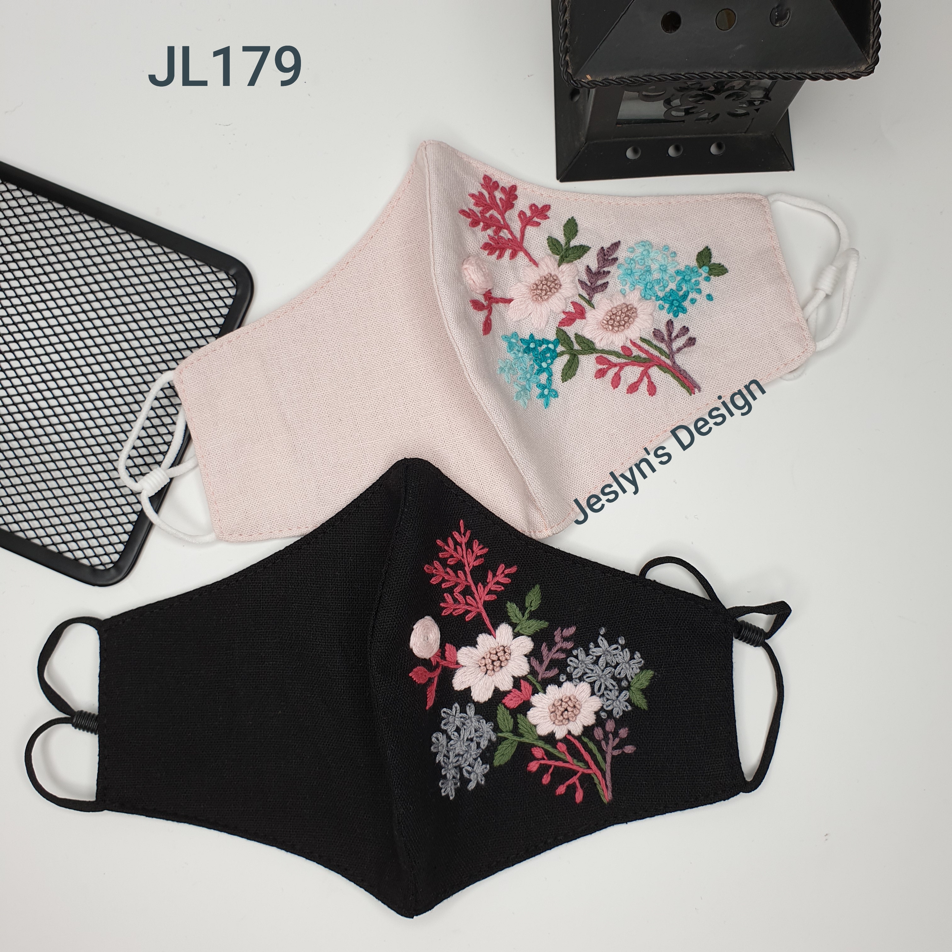Khẩu trang thêu tay vải linen hình hoa JL179