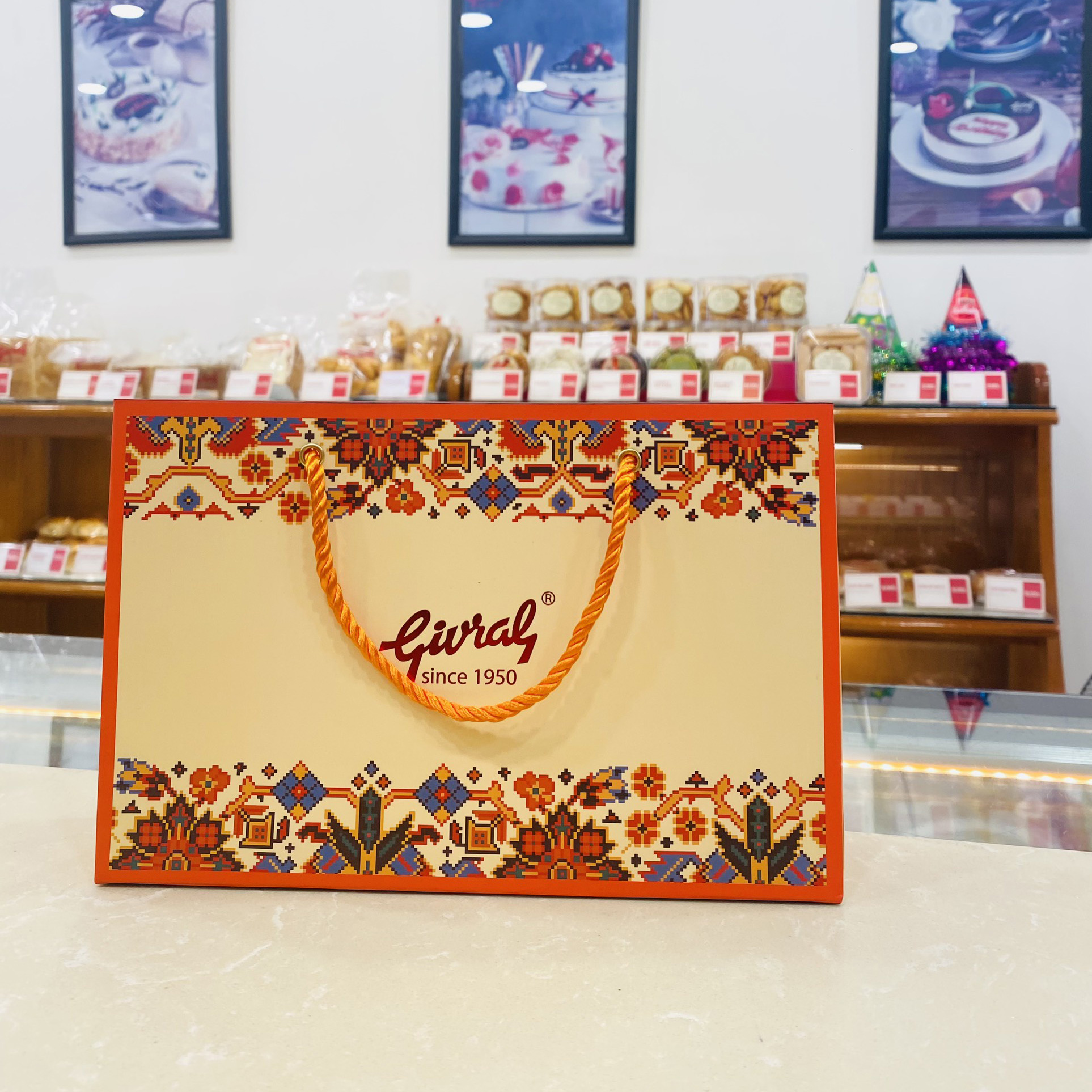 [HSD: 24/10/2025] Hộp 2 Bánh Trung Thu Givral Song An 7 (150gr)