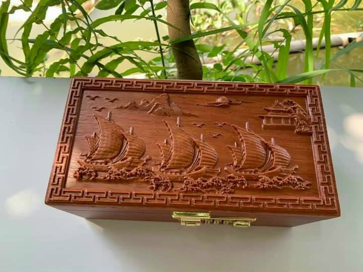 Hộp đựng tiền tiết kiệm có khoá cao cấp bằng gỗ hương,hộp đựng con d##ấu trạm mã đáo thành công