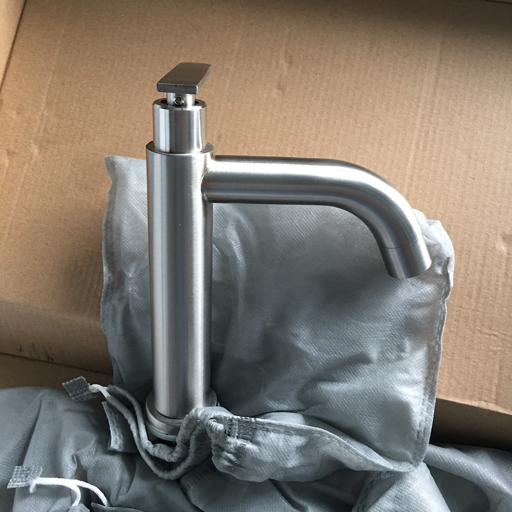 Vòi Chậu Rửa Mặt Lavabo KAMA VC11L Một Đường Nước Lạnh Inox 304, Phù Hợp Với Mọi Lavabo Rửa Mặt, Rửa Tay - Hàng Chính Hãng