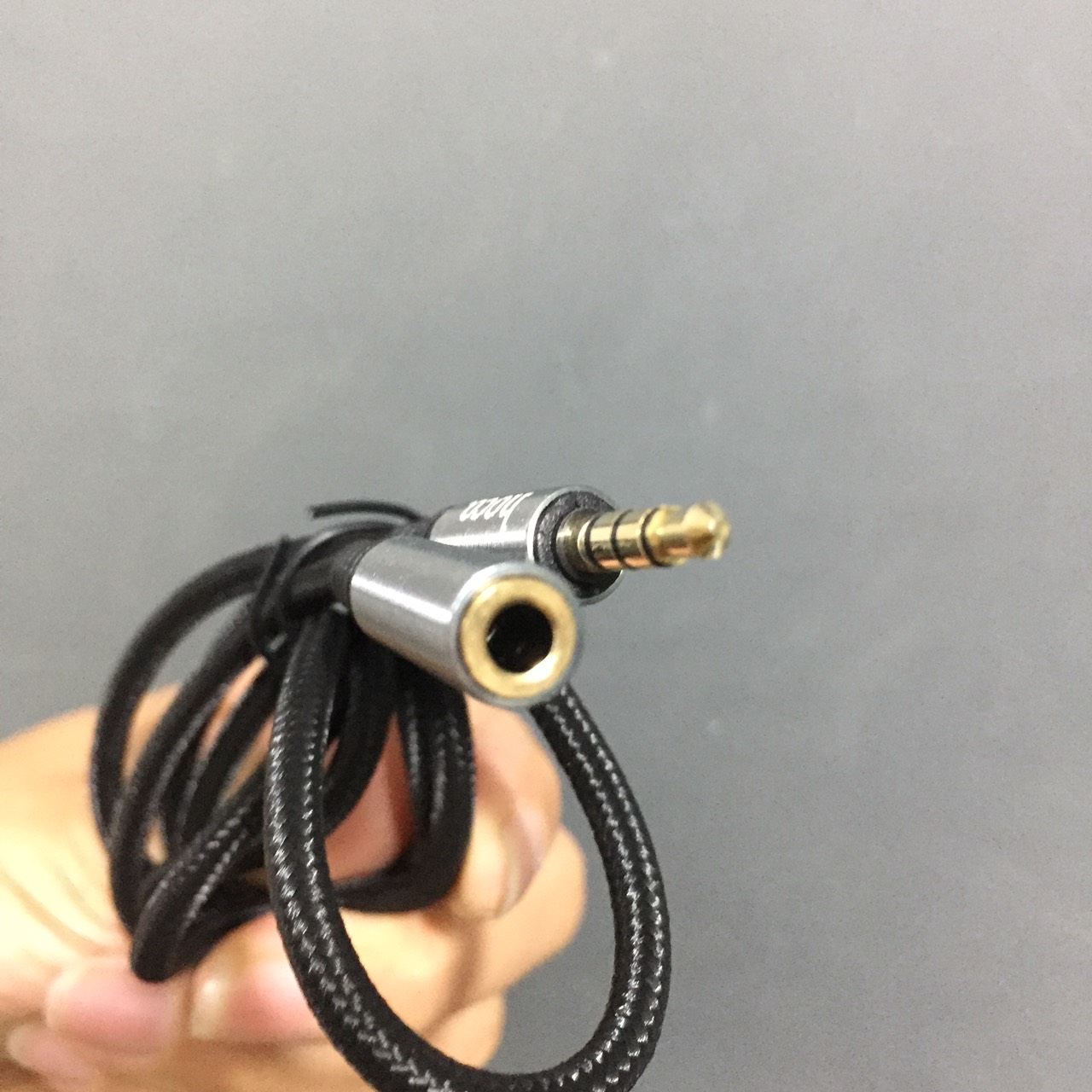 Cáp nối dài cổng tai nghe 3.5mm hỗ trợ mic cho điện thoại máy tính hoco UPA20 _ Hàng chính hãng