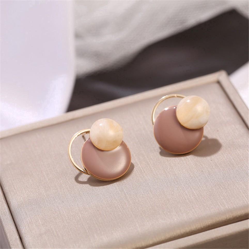 Đôi khuyên tai rỗng kim loại tròn phong cách retro cho nữ