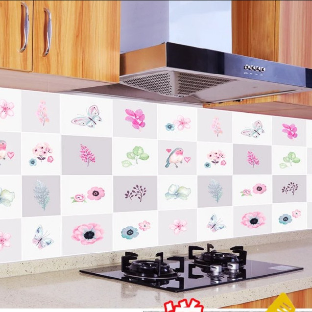 Cuộn 3 Mét Decal Giấy Dán Bếp Tráng Nhôm Cách Nhiệt Hoa Và Bướm (3 Mét Dài x 0.6 Mét Rộng)