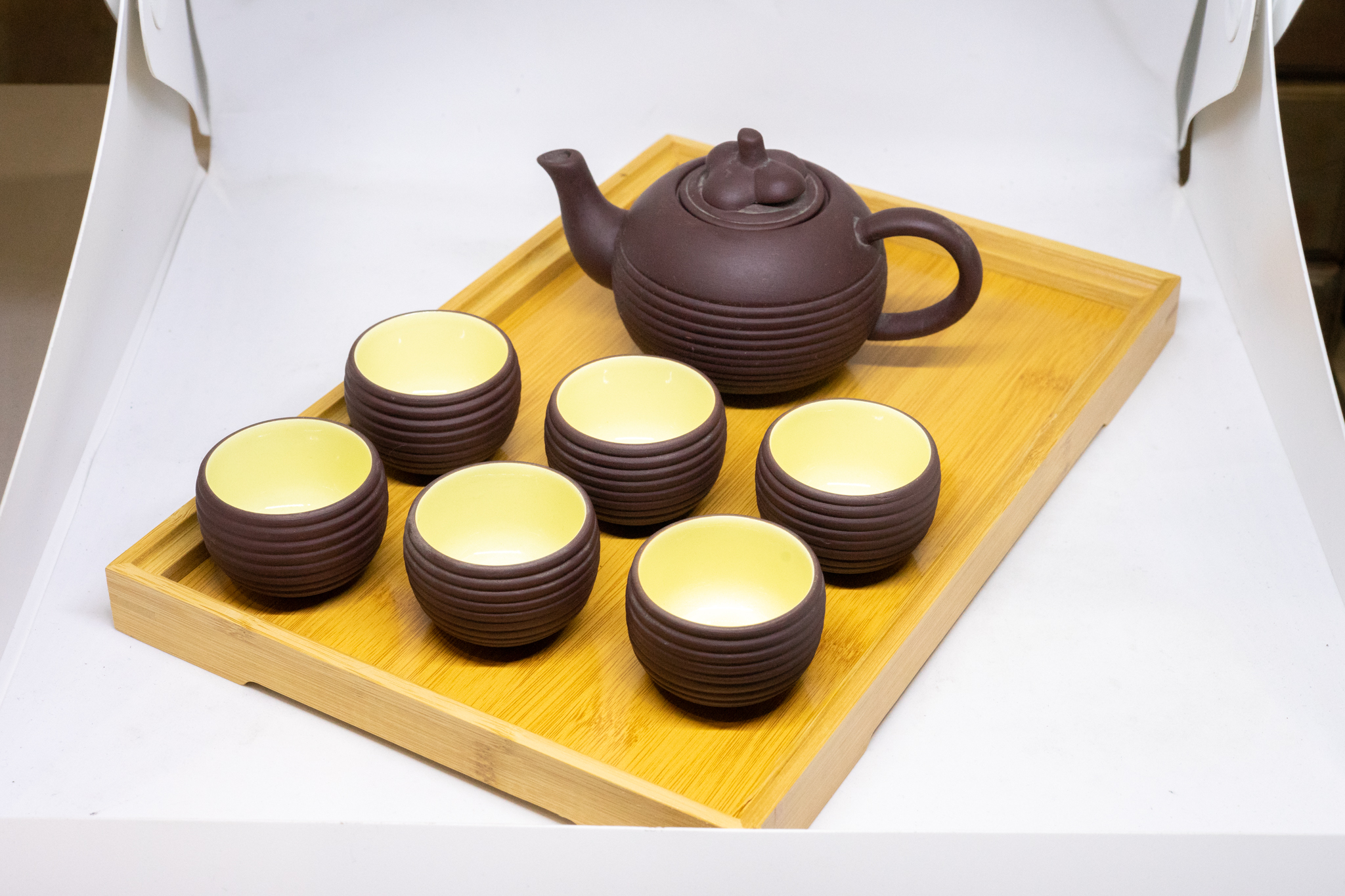 Combo bộ Ấm Chén tròn từ gốm Bát Tràng và Khay đựng bằng gỗ tre với nhiều lựa chọn kiểu dáng