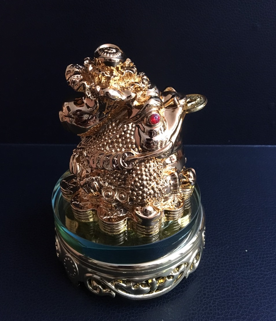Tượng cóc cõng bắp cải phong thủy - mang lại tài lộc