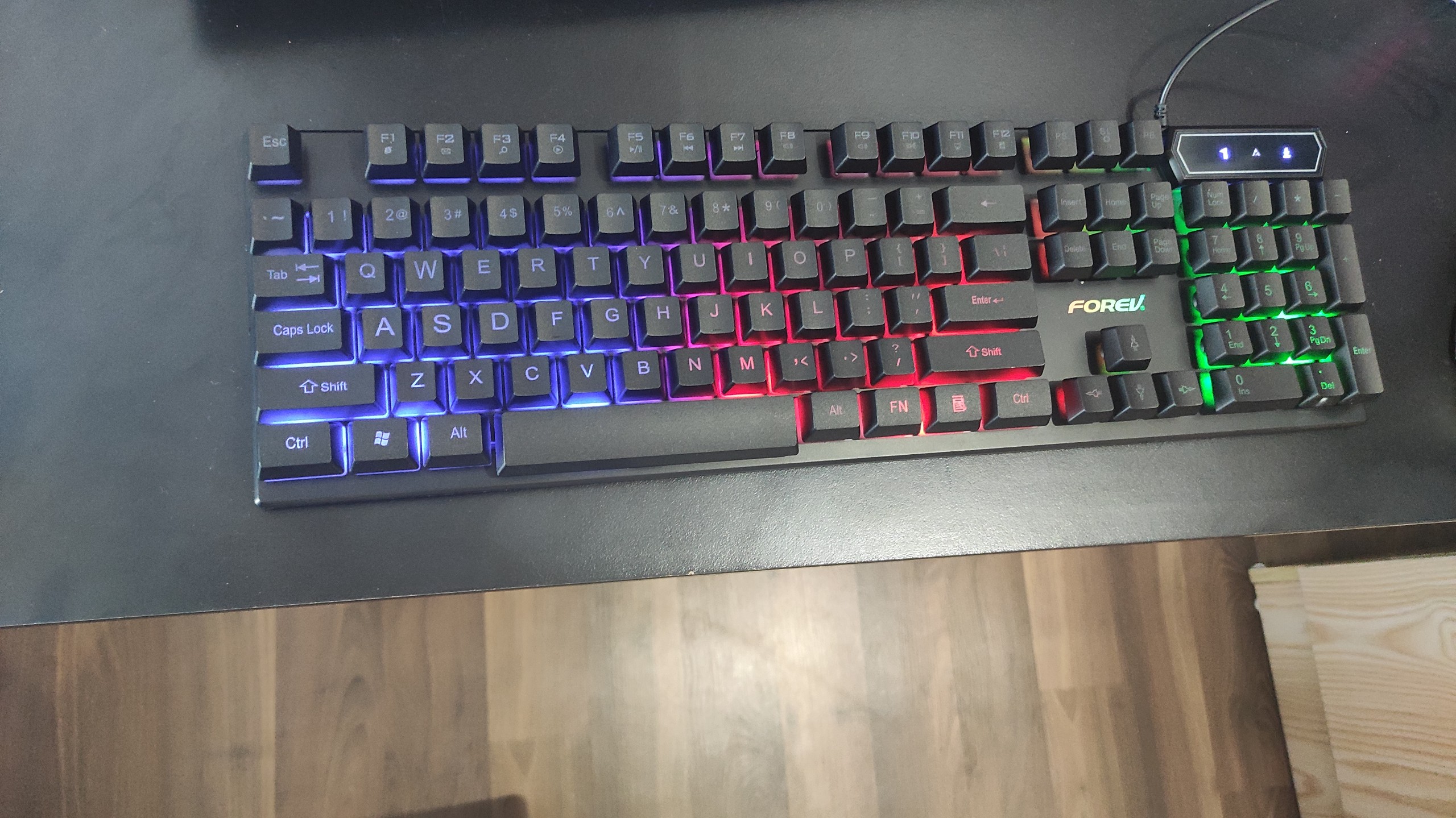 ForeV FVQ305S RGB Kèm chuột gaming- Hàng nhập khẩu