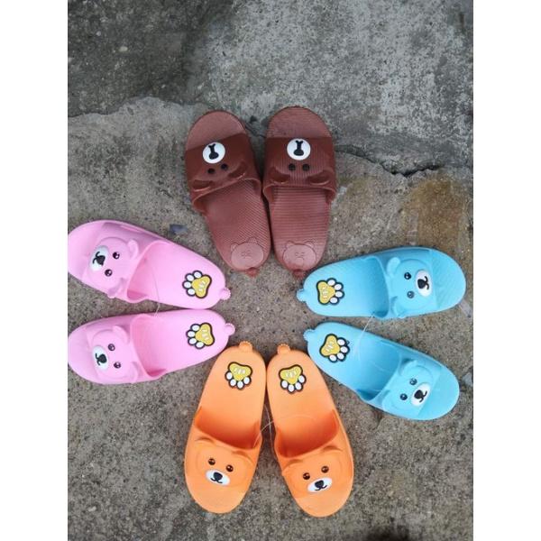 Dép nhựa gấu cho bé gái nhiều màu dễ thương