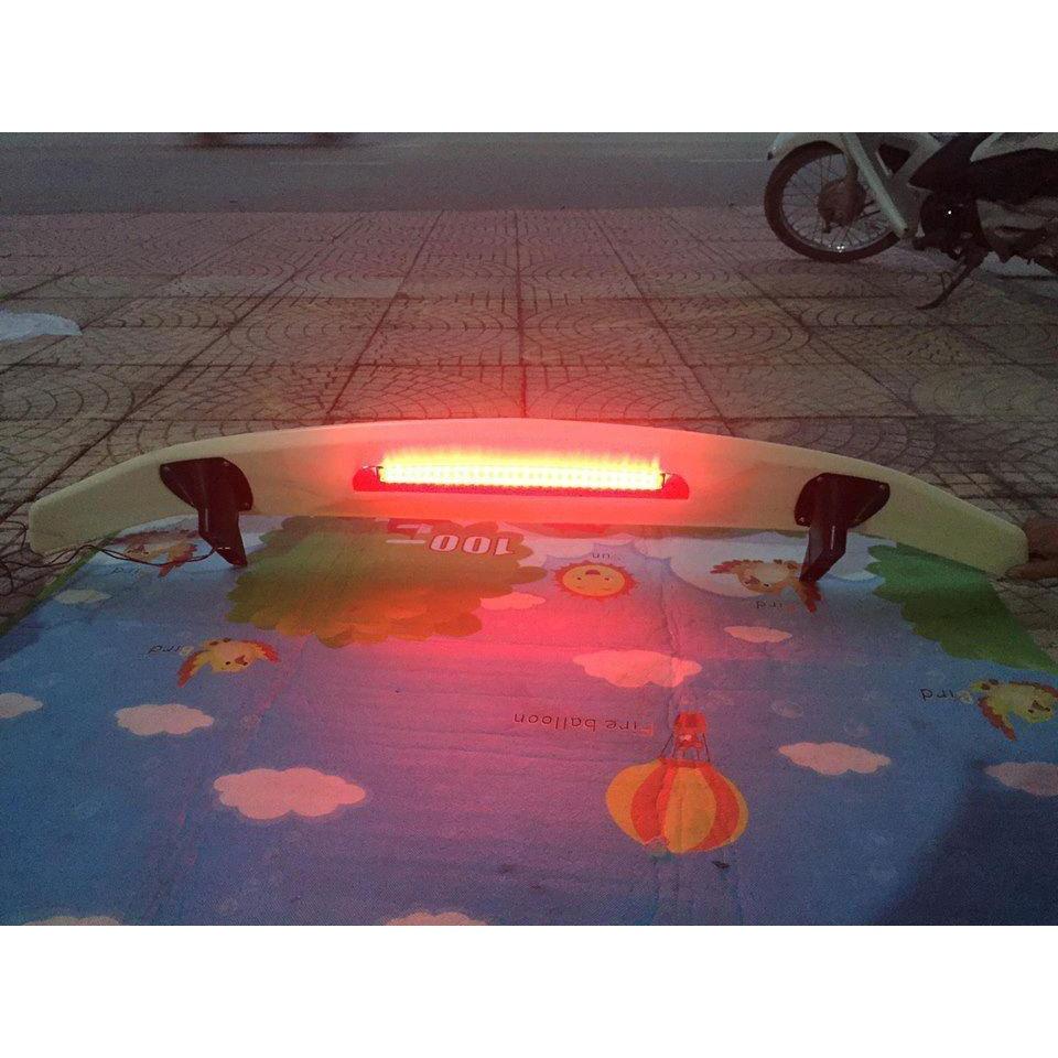 Đuôi gió,Cánh Gió Thể Thao Cao dành cho Sunny HÀNG LOẠI 1 Cao Cấp
