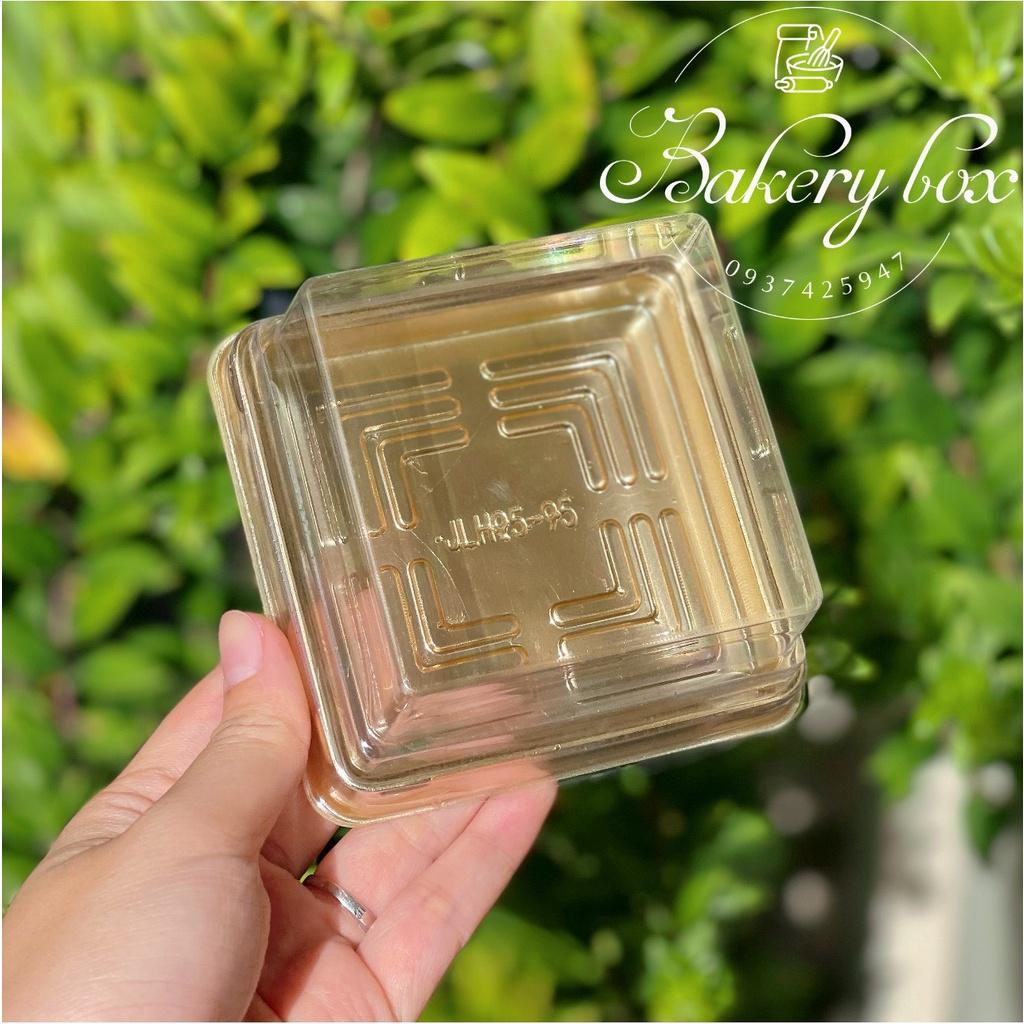 XY95 | 100 Hộp Nhựa Đế Vàng Đựng Bánh Trung Thu 150gr - 180gr