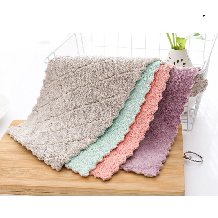 Khăn Microfiber vệ sinh cọ, hỗ trợ tăng tuổi thọ tranh tô