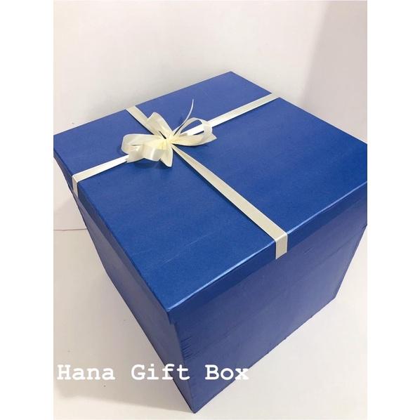Hộp quà lớn 40*40*40 kèm 1/2 hộp hạt xốp đu màu #HanaGiftBox