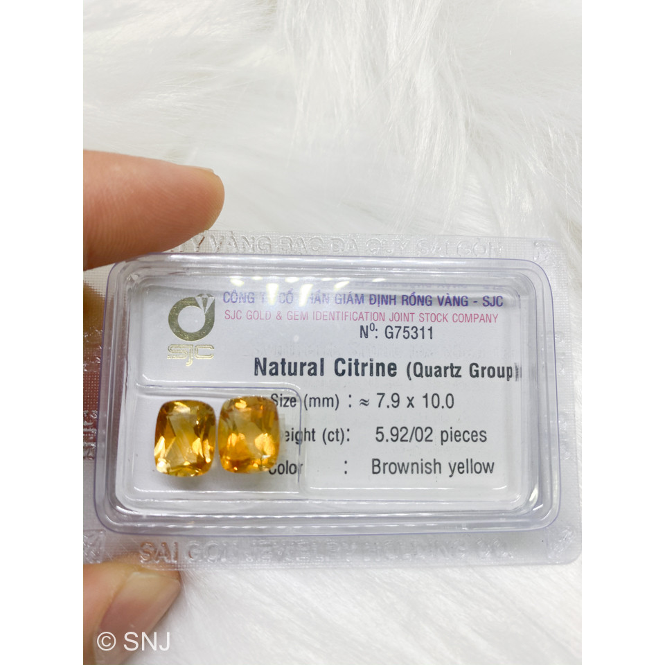 Đá citrine thạch anh vàng 5.9 carat hình vuông làm nhẫn mặt dây rất đẹp