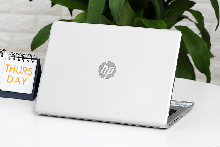 Laptop HP 348 G7 9PG83PA (Core i3-8130U/ 4 GB DDR4 2666 MHz/ SSD 256GB NVMe PCIe/ 14 FHD/ Win10) - Hàng Chính Hãng