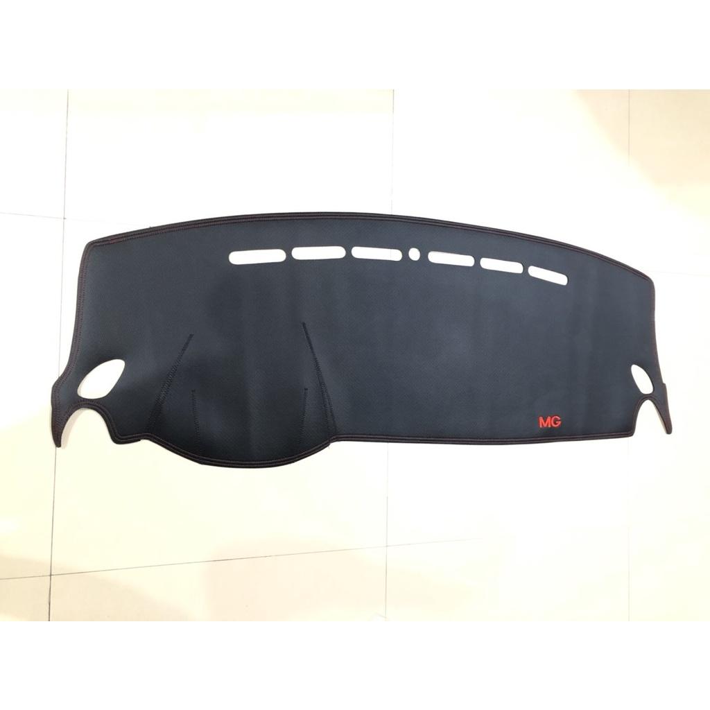 Thảm taplo da cacbon MG5 2022 - 2023 - Hàng 3 lớp có đế chống trượt cao cấp nhất thị trường