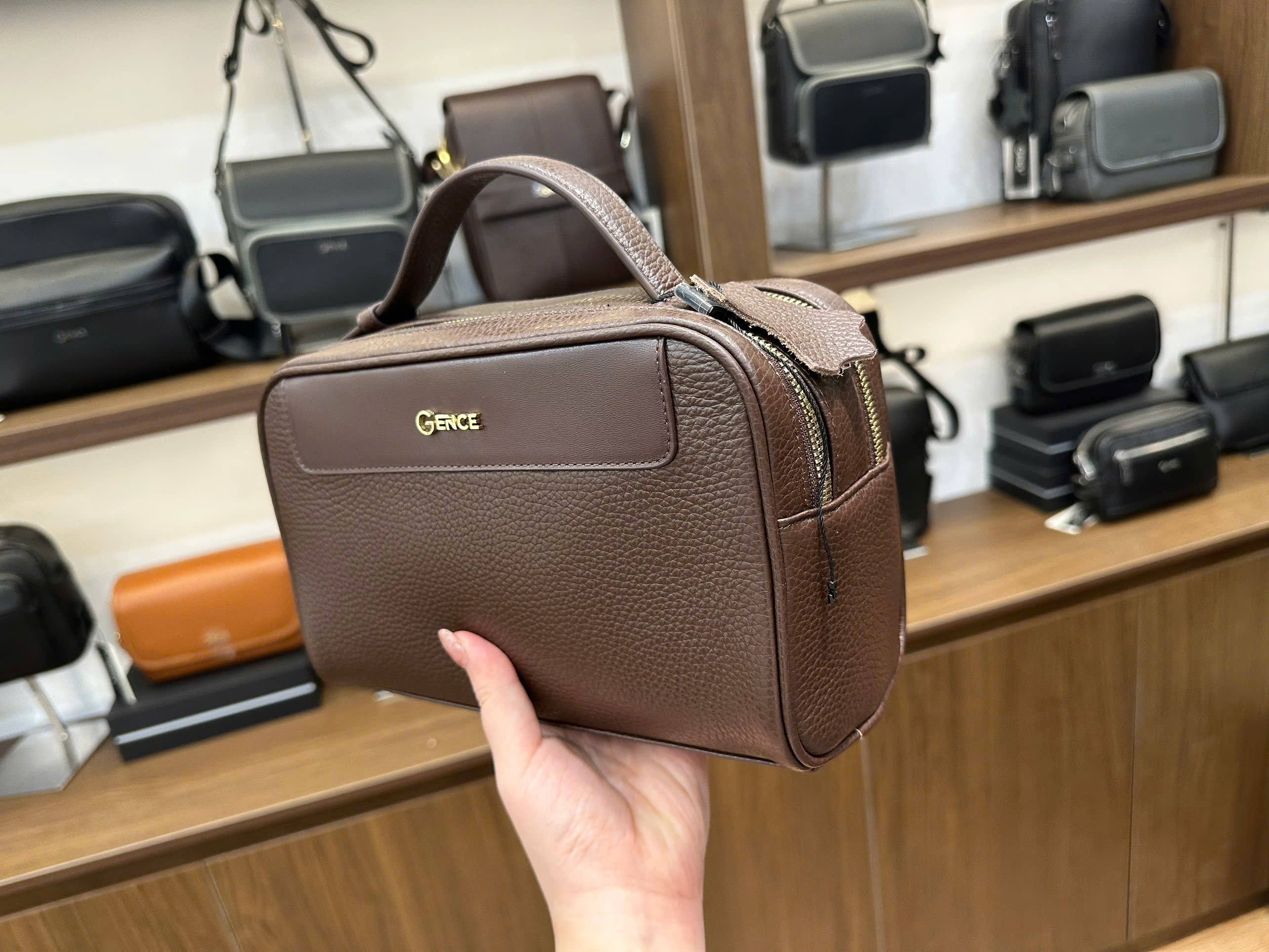 Clutch Ví Cầm Tay Túi Xách Nam GENCE RB15 Chất Liệu Da Bò Khóa Vân Tay Cao Cấp Màu Nâu