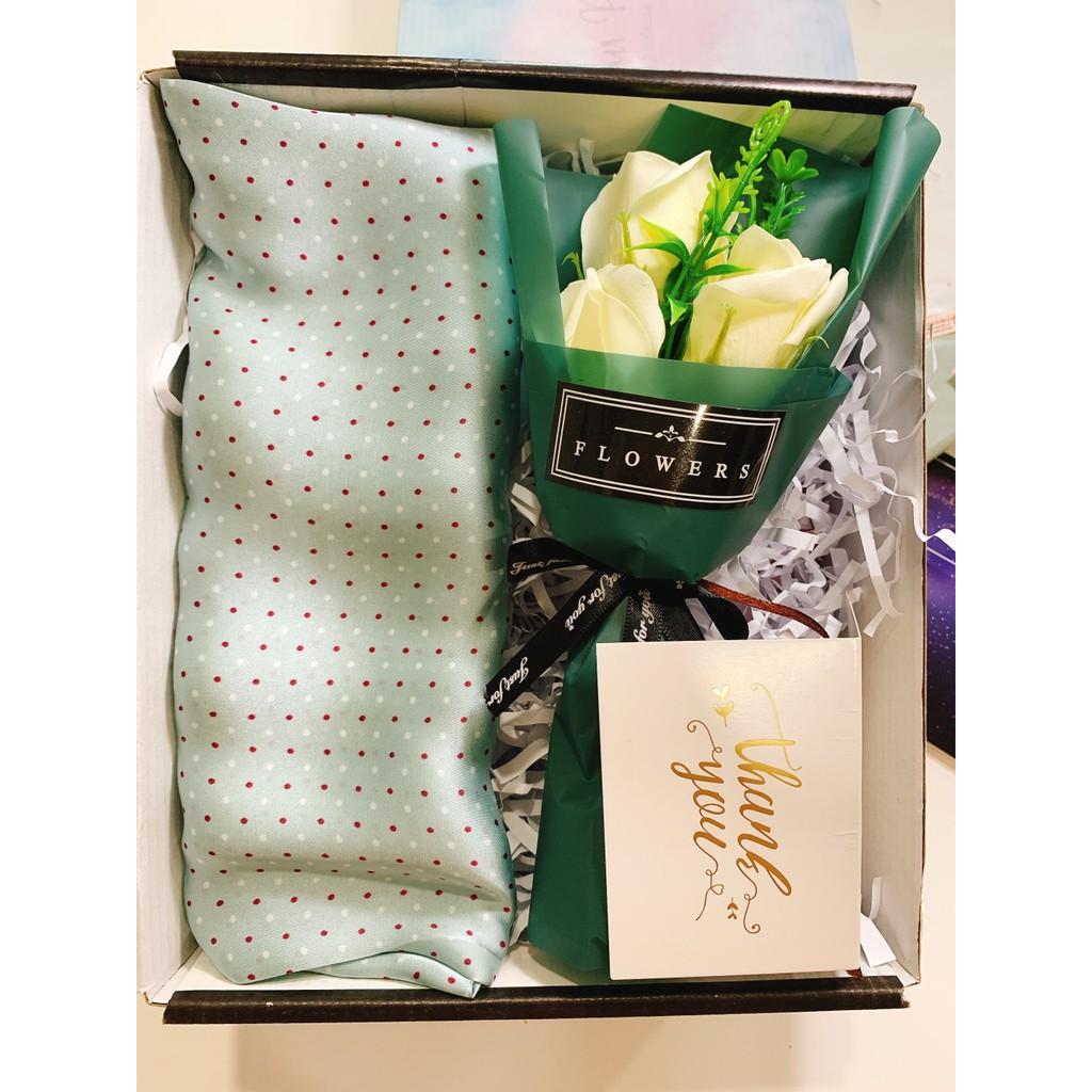Quà tặng sinh nhật, quà tặng cô giáo 20/11 gồm khăn lụa cao cấp, hoa sáp, thiệp, hộp đựng