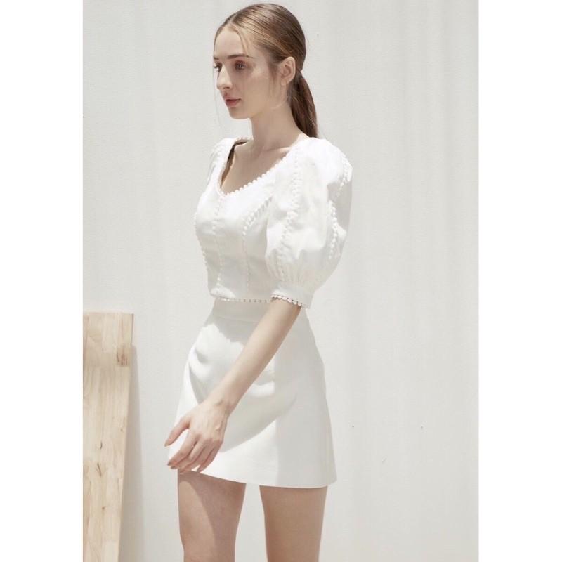 Áo croptop voan viền ren hoa tay phồng A5053