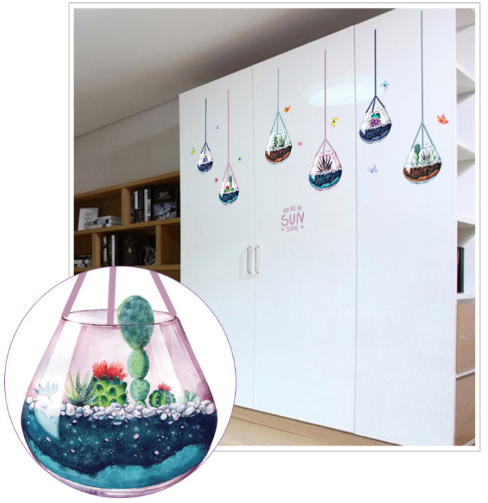 Decal trang trí tường - Những chậu cây thủy tinh