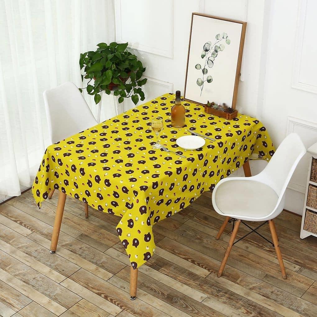 Vải trang trí dùng làm khăn bàn, tấm phủ tủ lạnh, rèm che nắng họa tiết gấu vàng