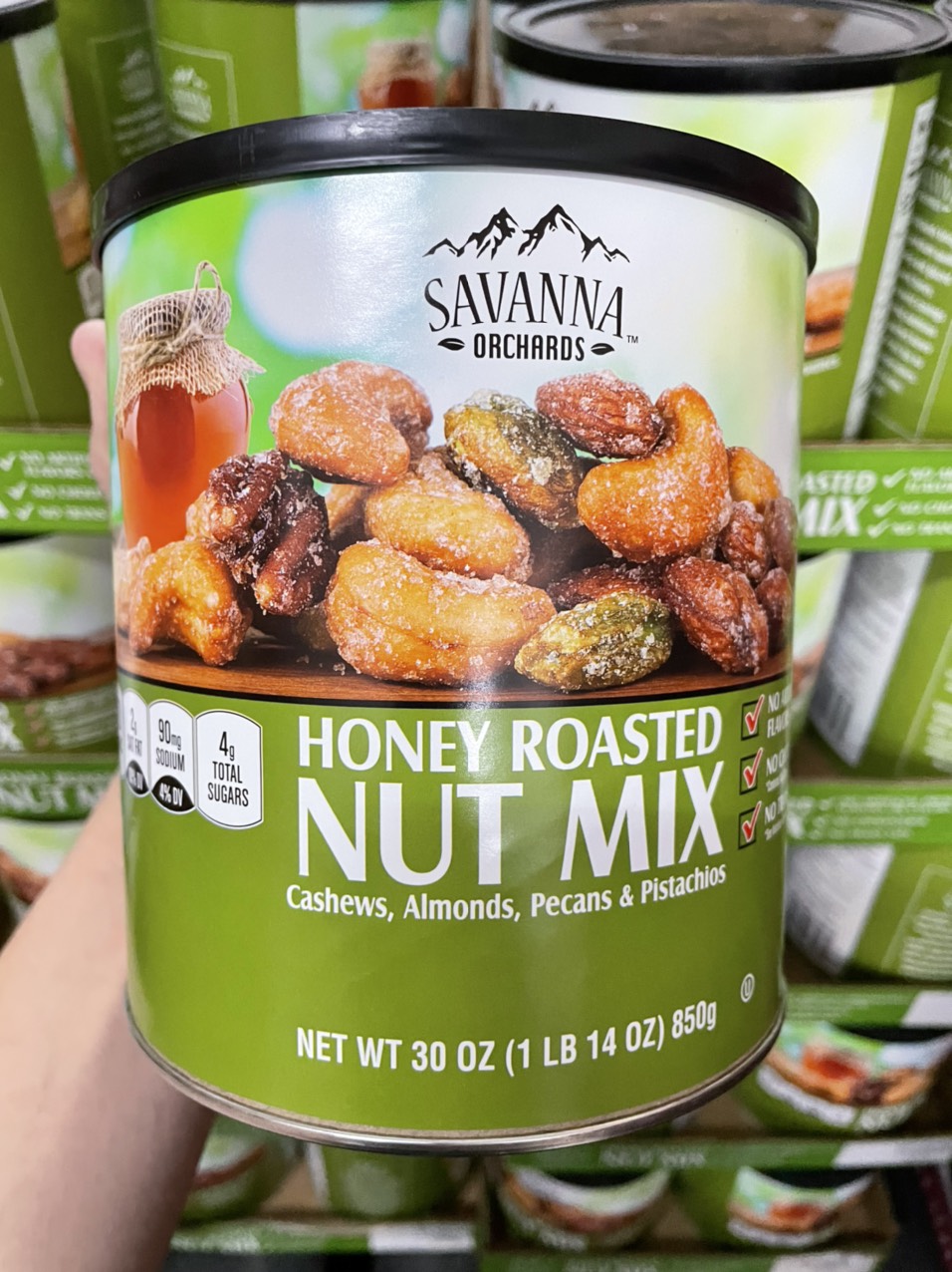 Hạt hỗn hợp tẩm mật ong Savanna Gourmet Honey Roasted Nut Mix 850g nhập Mỹ - Mẫu mới