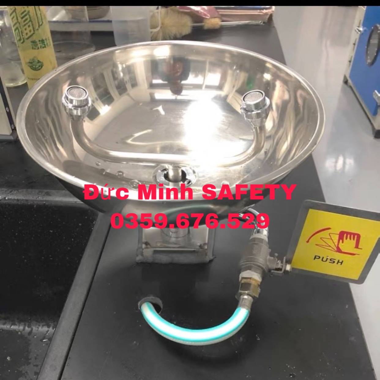 Bồn rửa mắt khẩn cấp găn tường inox 304