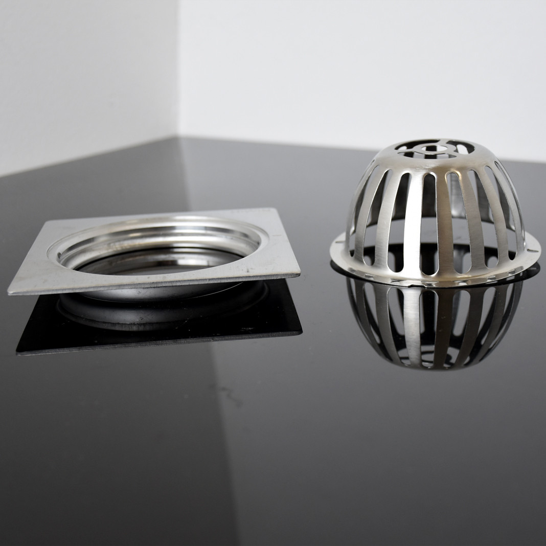 Cầu chắn rác sân thượng, ban công, sân vườn chất liệu Inox 304 mặt gương thoát nước nhanh Hiwin FD-100