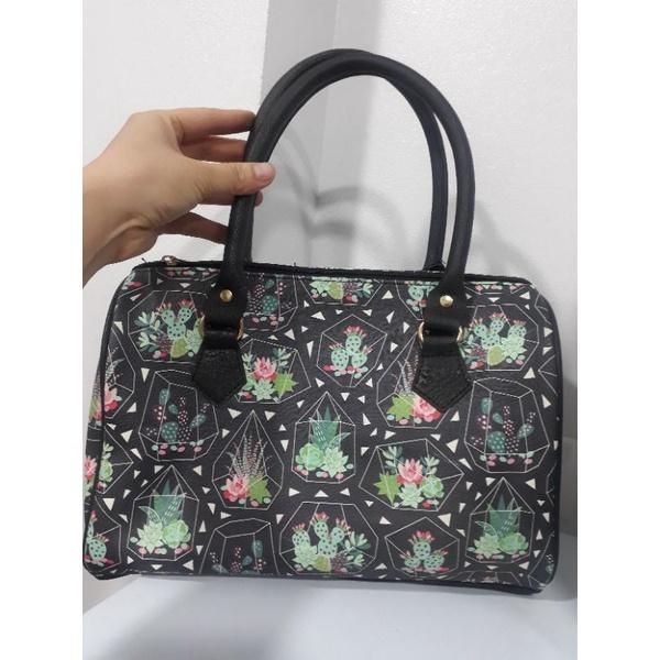 Túi xách nữ dáng trống size 28cm xả kho giá tốt giao màu ngẫu nhiên