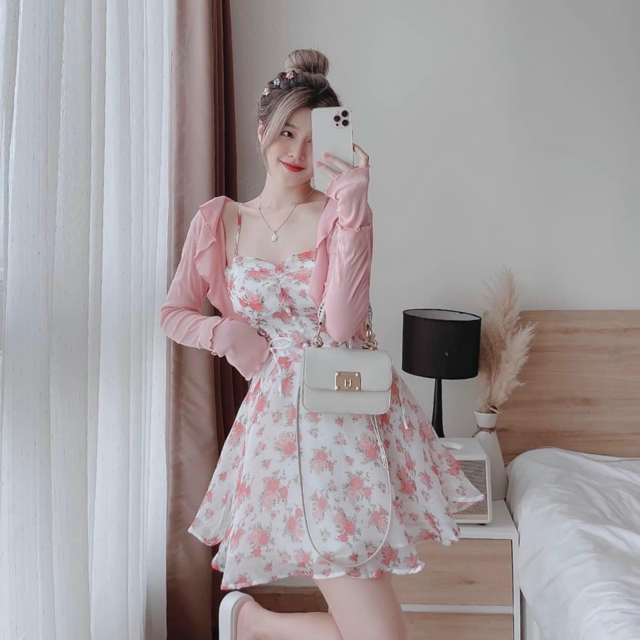 SÉT ÁO KHOÁC KÈM ĐẦM VOAN HOA ĐÍNH CƯỜM