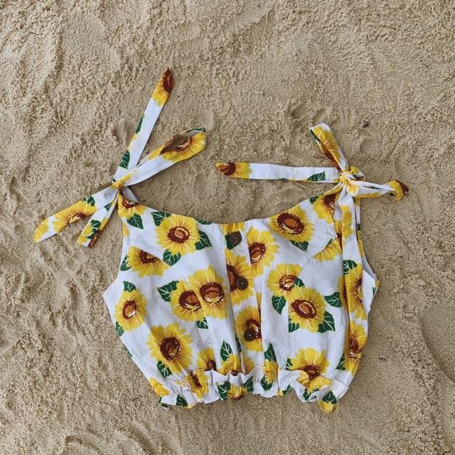 Croptop hoa nơ vai