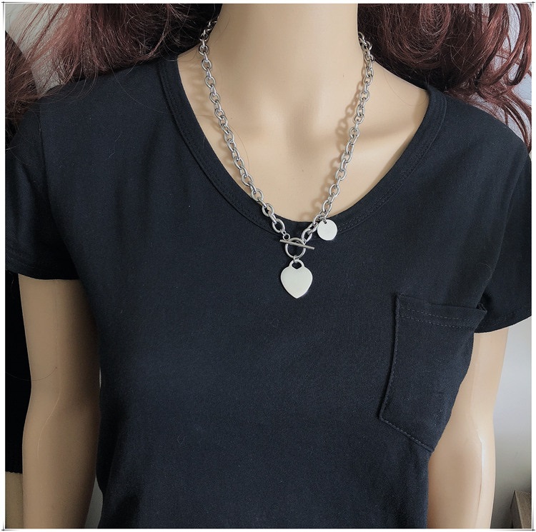 Vòng cổ dây chuyền trái tim lệch không đối xứng