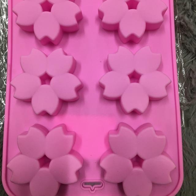 Khuôn silicone socola, bánh bông lan hình bông hoa