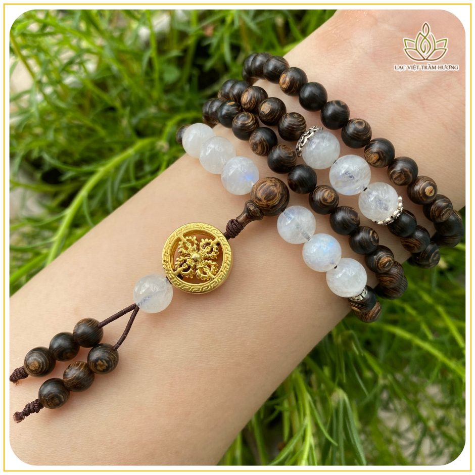 Vòng Tay Trầm Hương 108 Hạt Sánh Chìm Mix Charm Bánh Xe Pháp Luân và Đá Moonstone Phong Thủy - Lạc Việt Trầm Hương