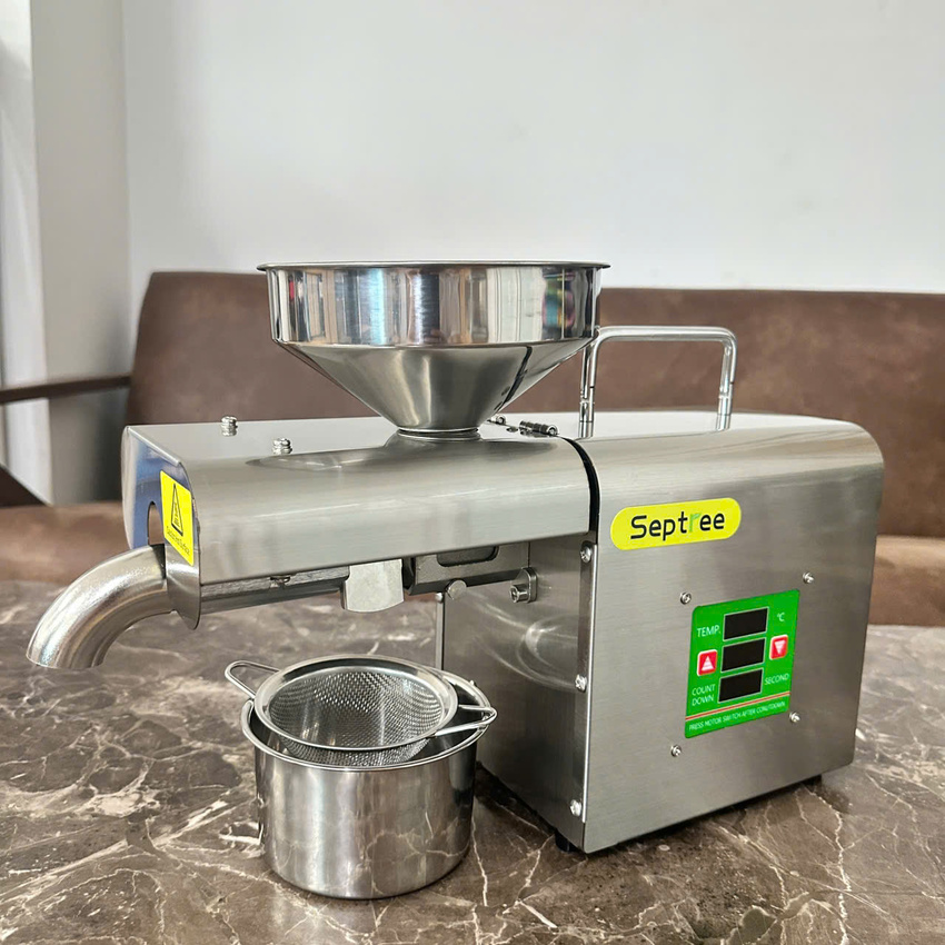 Máy ép dầu ăn thực vật dùng trong gia đình thương hiệu Septree X3 - Công suất 800W - Hàng chính hãng (BH 12 THÁNG)