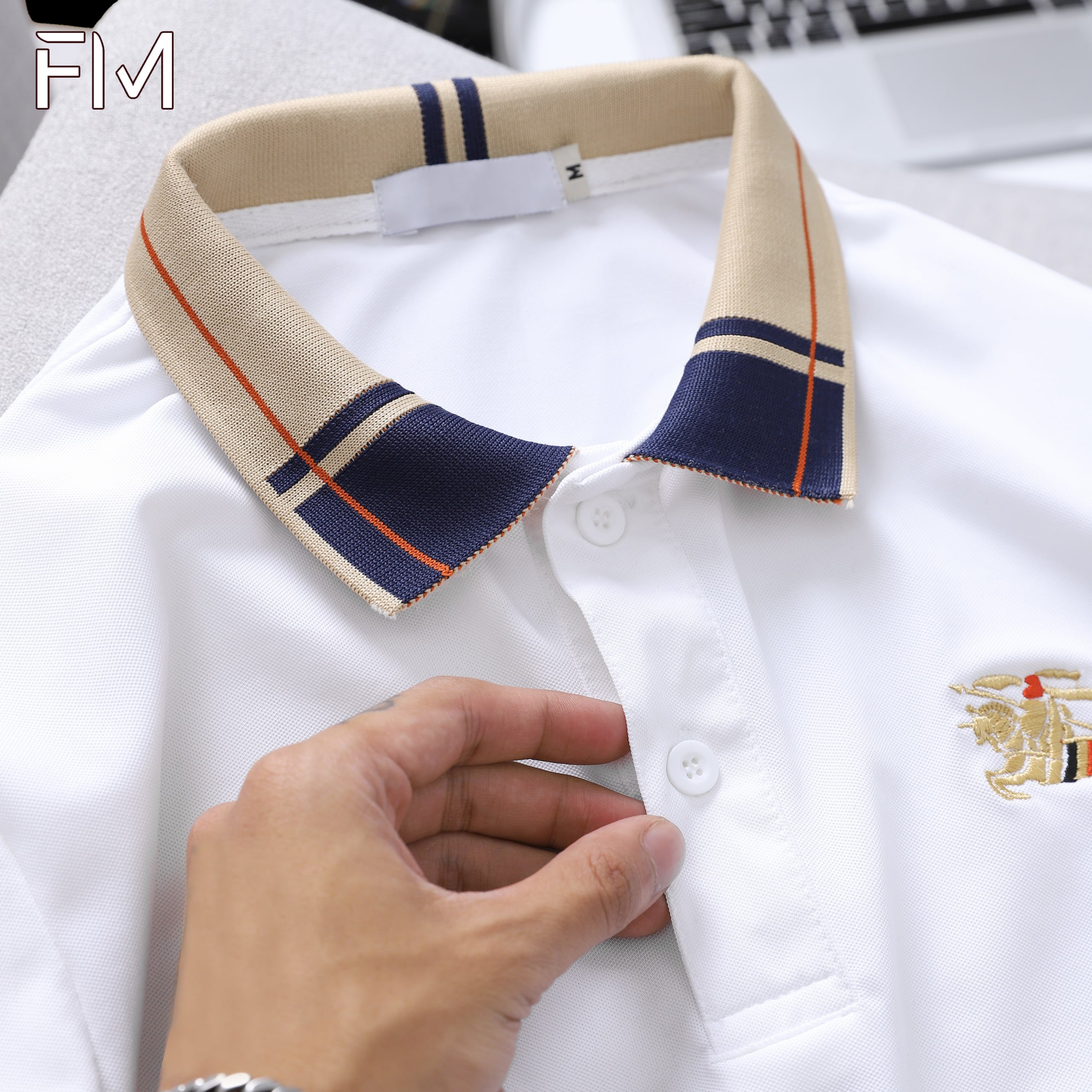 Áo polo nam tay ngắn, họa tiết phối bo đẹp mắt, chi tiết thêu cực nét - FORMEN SHOP - FMPS179