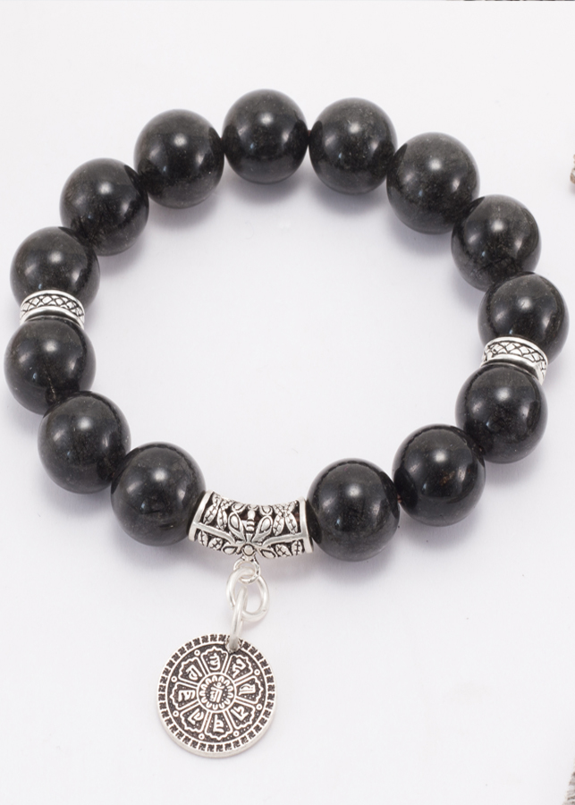 Vòng Thạch Anh Tóc Đen Phối Charm Lục Tự Treo Ngọc Quý Gemstones