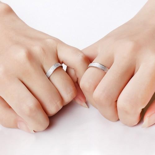 Nhẫn đôi bề mặt nhám