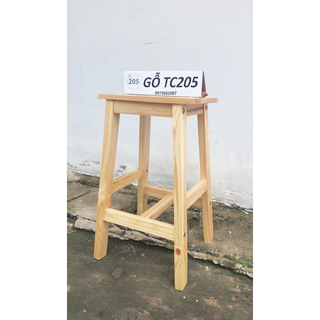 Ghế bar TC205 gỗ tự nhiên cao 60cm - Bar stool