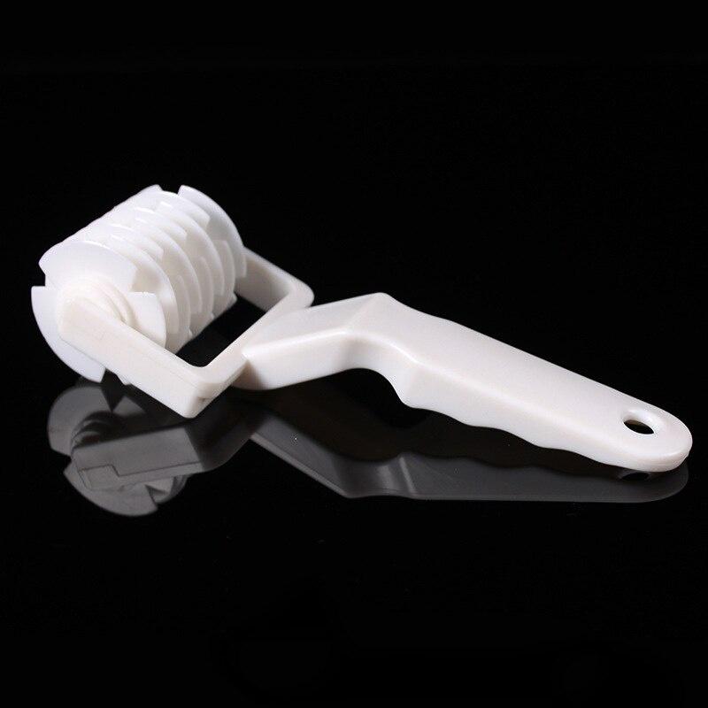 Plastic Dough Lattice Roller Cutter Pull Net Wheel Knife Pizza Pastry Cutter Embossing Pie Craft Making Tool Kitchen Baking Tool