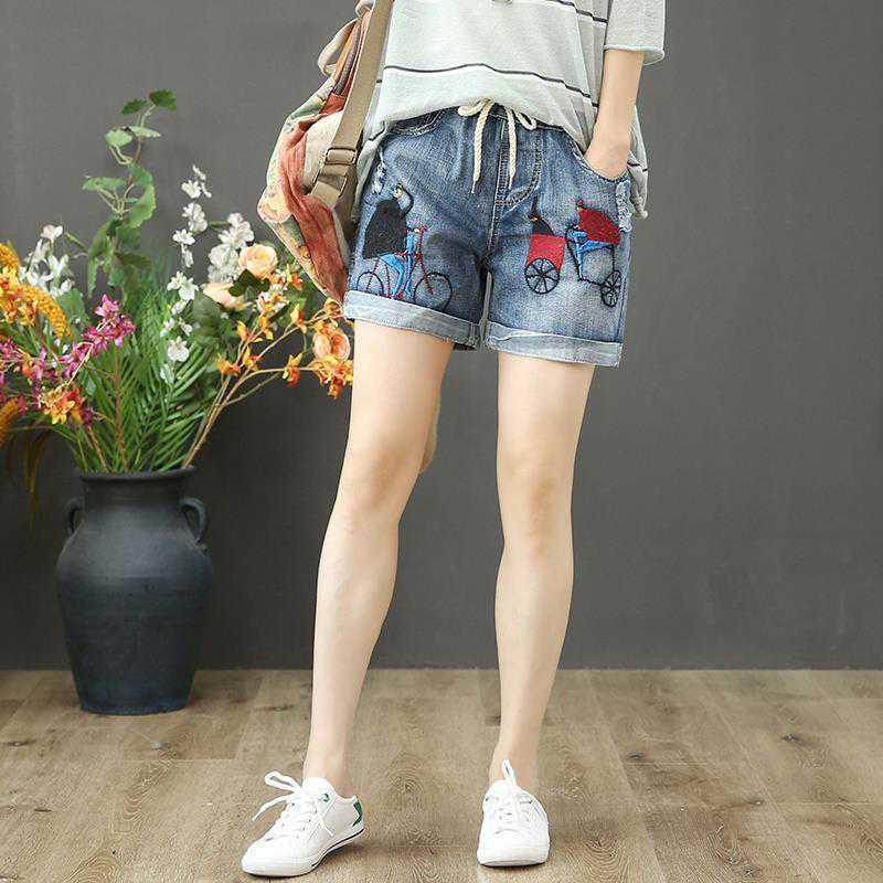 Quần Short Jean Lưng Cao Ống Rộng Thêu Họa Tiết Thiết Kế Rách Cá Tính Cho Nữ